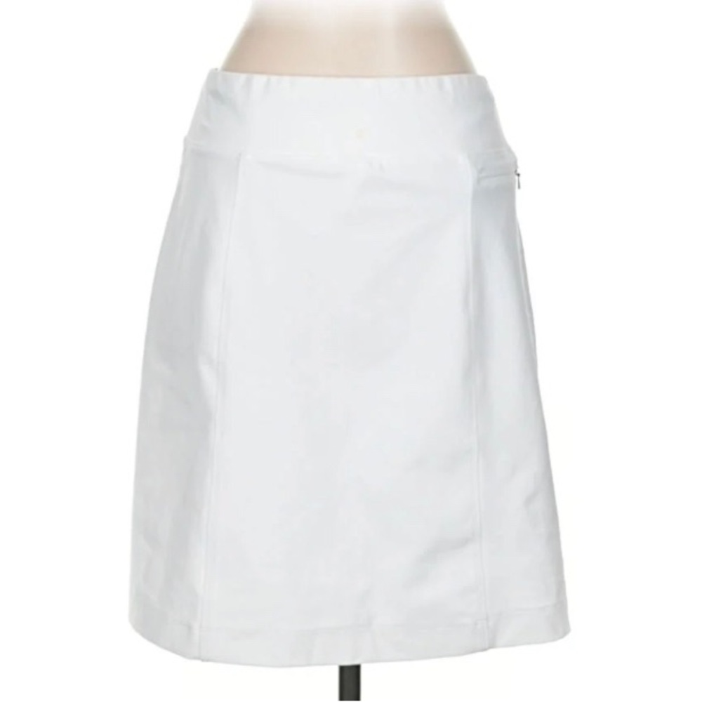 Lucy Tech Classic White A-Line Skirt